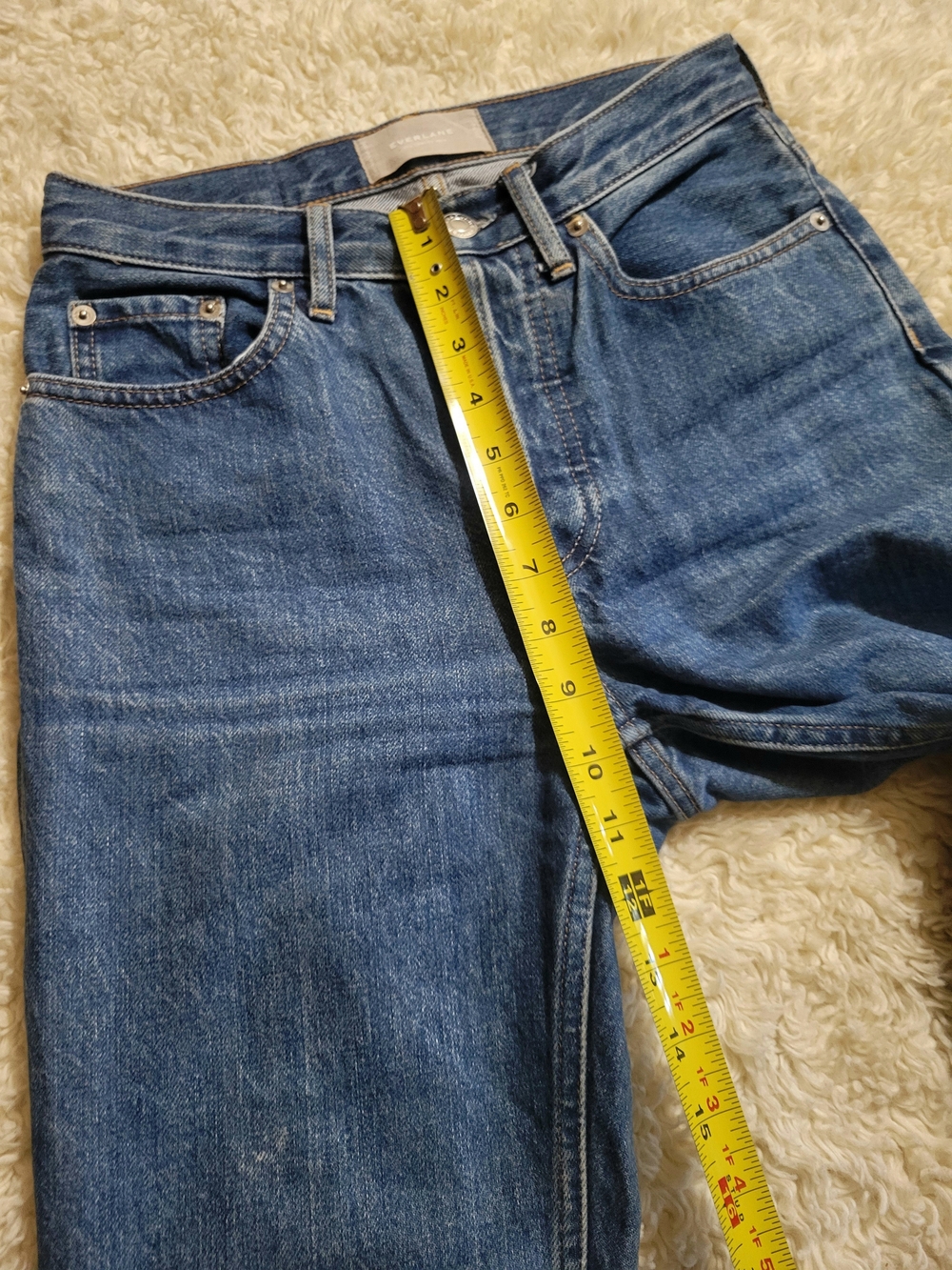 Everlane The Cheeky Jeans in Medium Blue Wash | 23 Crop | Inseam 25" Like New - Picture 9 of 15